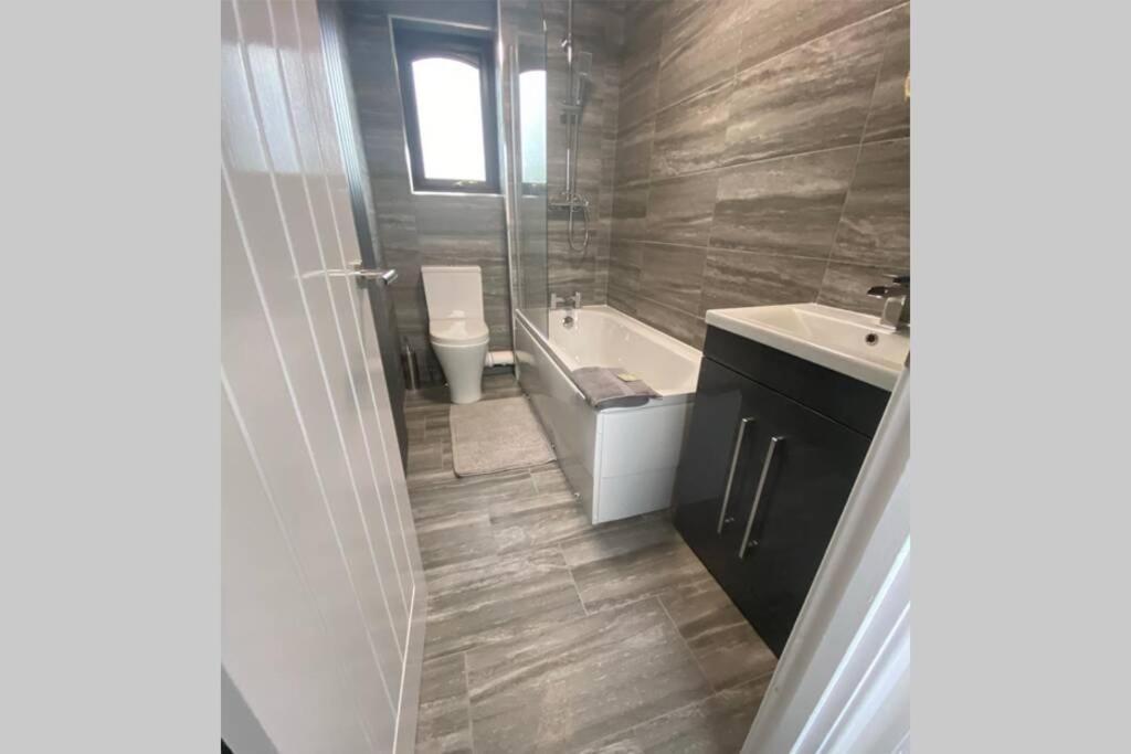 Newly Refurbished Beautiful Location 1 Bedroom Residential House Cramlington Exterior photo